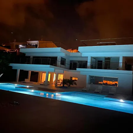 Villa Hastinapura, Acceso Directo Al Mar Es Castell (Menorca)