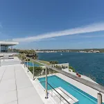 Hastinapura, Acceso Directo Al Mar * Es Castell (Menorca)
