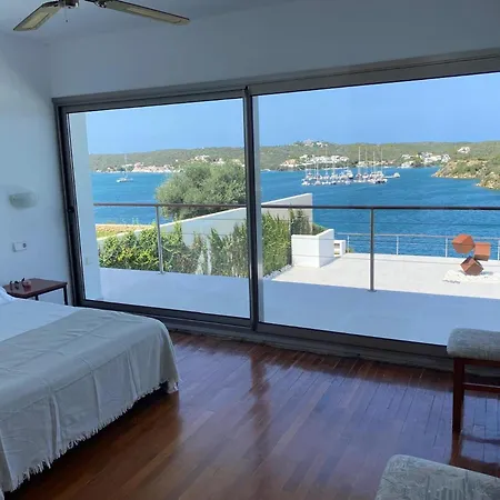 Hastinapura, Acceso Directo Al Mar Villa Es Castell (Menorca)