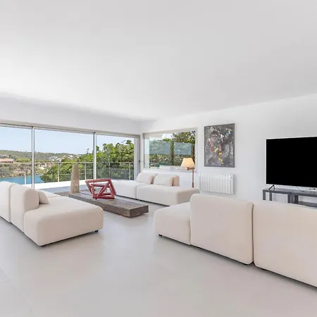 빌라 Hastinapura, Acceso Directo Al Mar