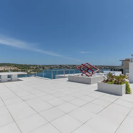 Villa Hastinapura, Acceso Directo Al Mar Es Castell (Menorca)